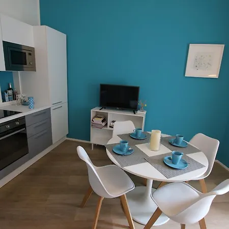Curtatone 25 New Milano