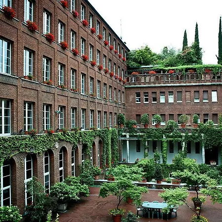 Vandrerhjem New Generation Center *