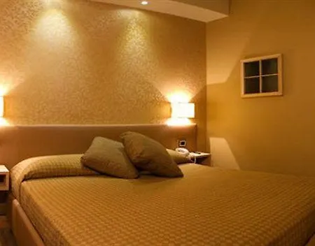 Mentana, By R Collection 4* Mediolan
