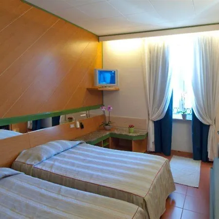 Sempione Szálloda 3*