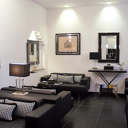 إل إتش بي نابليون فندق