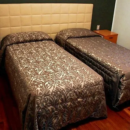 ميلانو بالمانوفا فندق