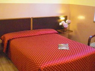 Milano Ornato Dependanc Hotel 3*