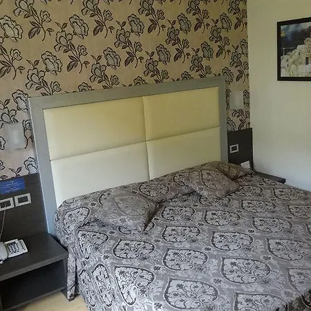 Piacenza Hotel Milán