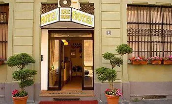 Arco Hotel Milán
