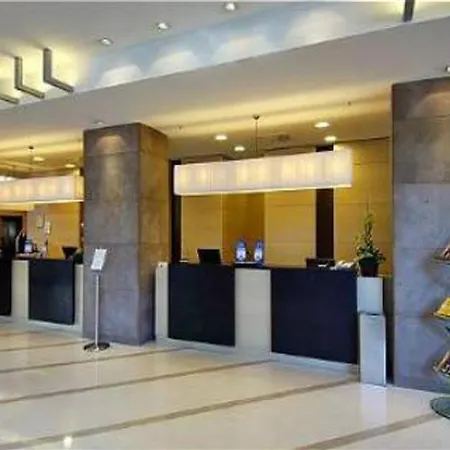 Hotel Nh Collection Touring