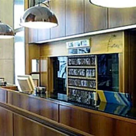 كانوفا ميلان