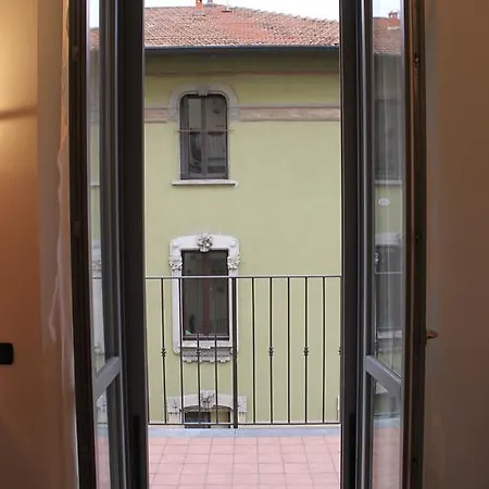 Easy - And Navigli 밀라노