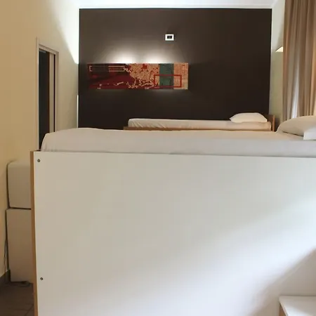 Hostal New Generation Citta Studi Milán