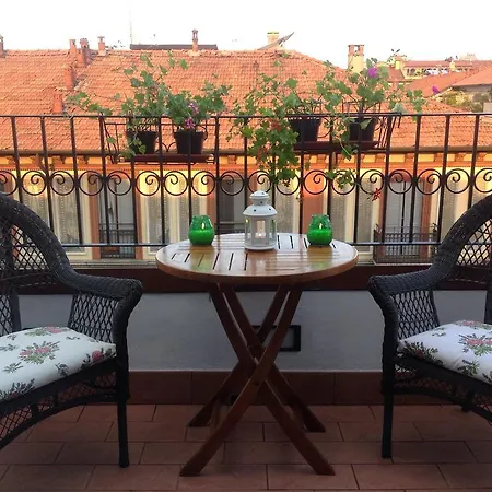 Apartment Pied A Terre With Terrazza In Center Mailand