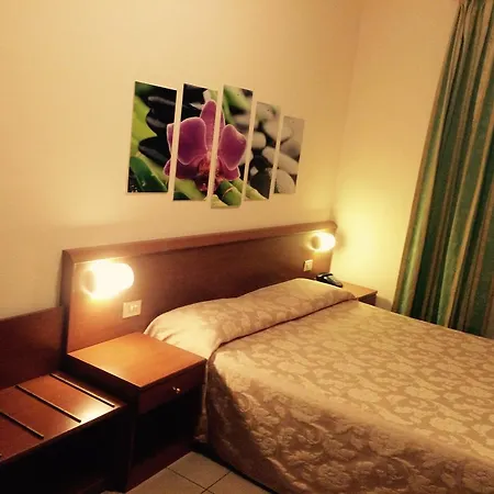 Hotel Paradiso Milan