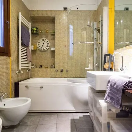 Guesthost - Mm1 Porta Venezia - Stylish Flat * ミラノ