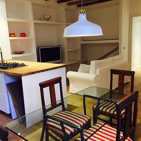 Apartment Canonica