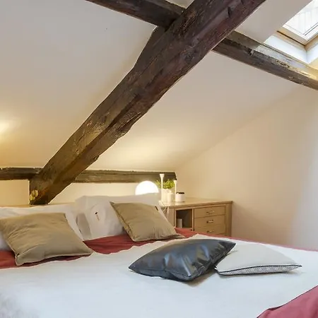 Altido Crocetta Loft Set Apartment Milan