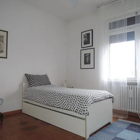 Vendégház Naviglicenter