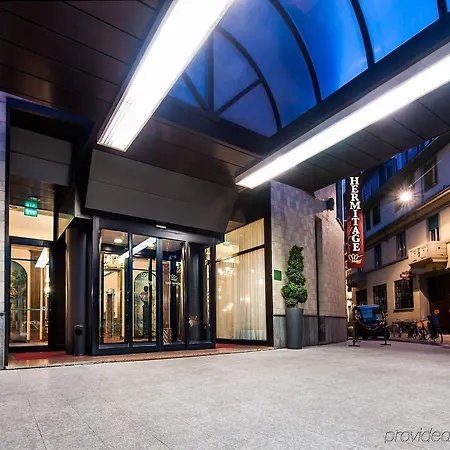 Leonardo Center Отель 4*