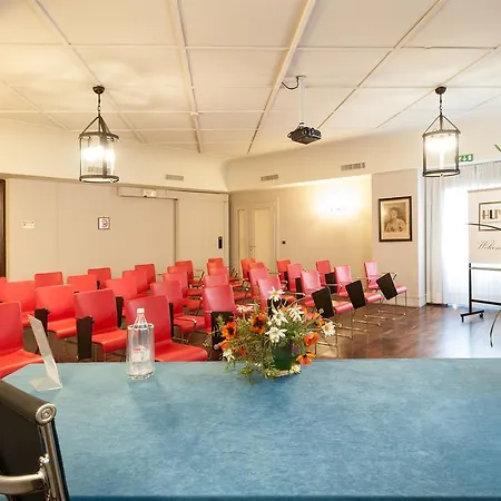 Hotel Lombardia 4*