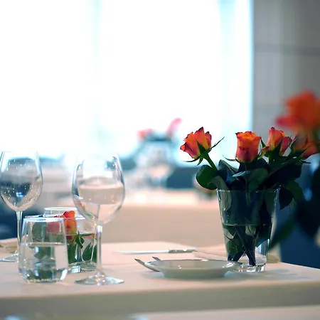 Leonardo Center Hotel 4*