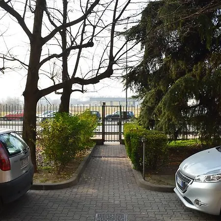 Apartment Yourhouse San Raffaele Milan