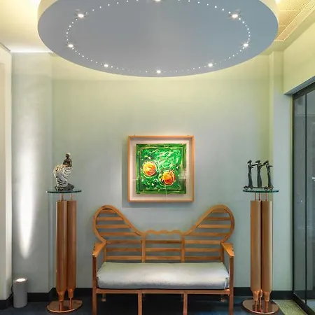 Hotel Spadari Al Duomo 4*