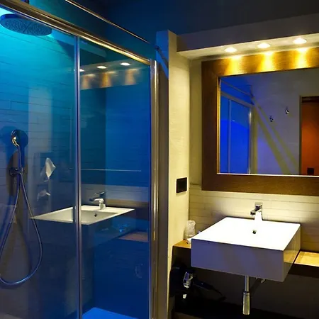 Mentana, By R Collection Hotel