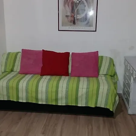 Green House Apartment