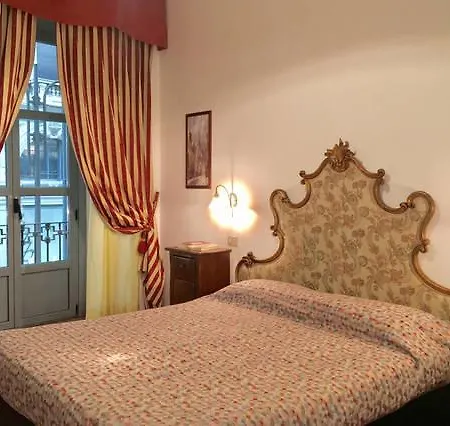 Flat In Piazza Duomo Apartment