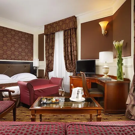 Hotel Grand Visconti Palace