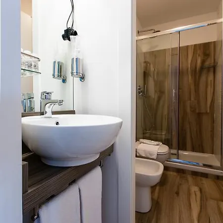 Isola Lejlighedshotel Milano