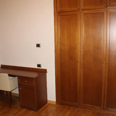 سكن دي لا غاره شقة فندقية 4*