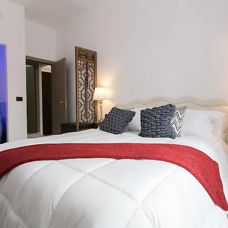 Dei Mercanti Apartahotel