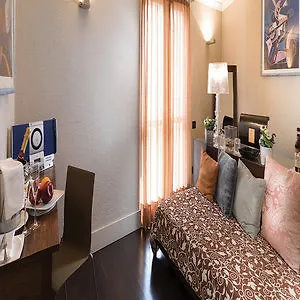 Townhouse 12 4* Milan