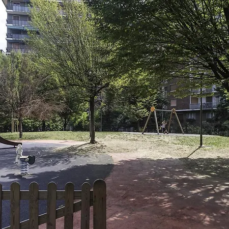 Piazza De Angeli - Rentclass Betly Apartamento Milán