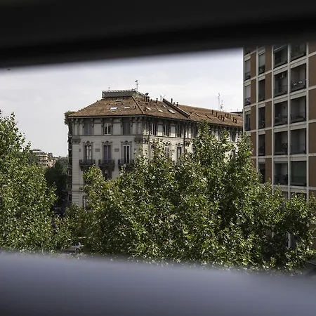 Piazza De Angeli - Rentclass Betly Apartamento Milán