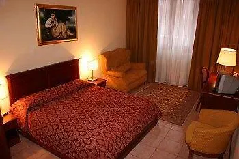 Отель Certosa 3*