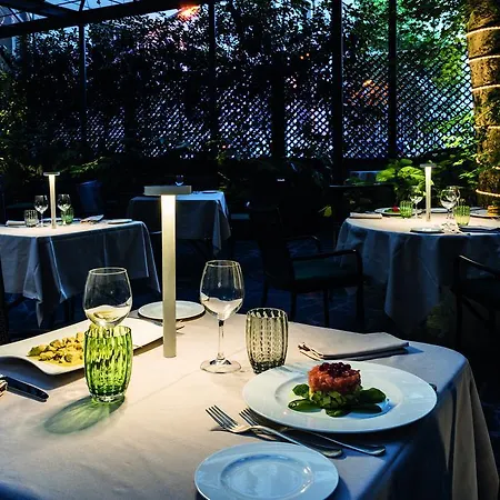 Отель Manin Милан