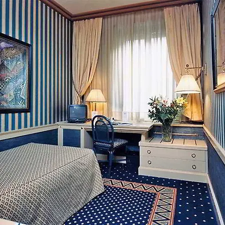 Auriga Hotell 4*