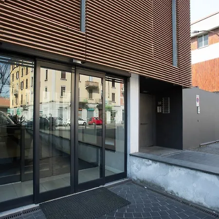 Hotel Ih Watt 13 Milano