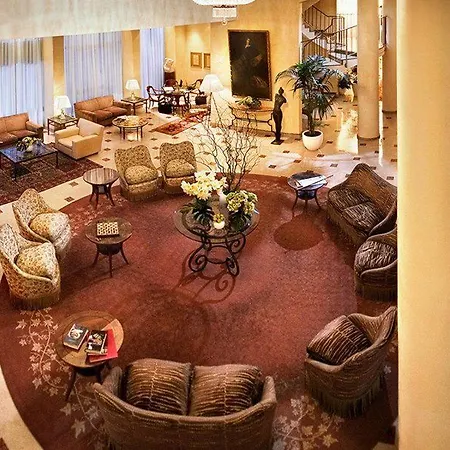 Cavour Отель 4*