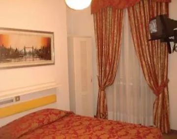 Boutique Duomo Hotel 4*