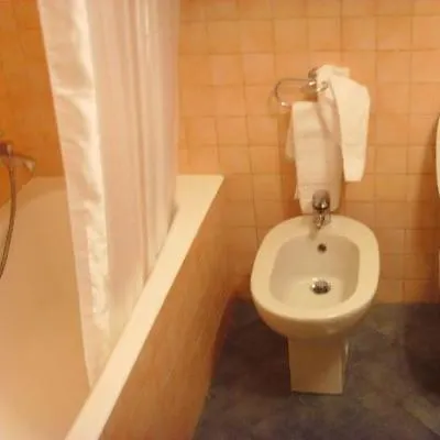 Отель Mokinba Sant'ambroeus 3*