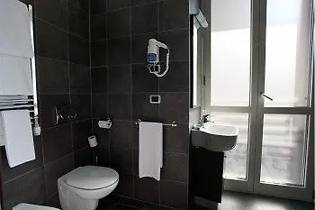 Five Hotel