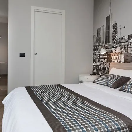 Meneghino Apartahotel
