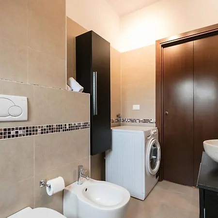 Missaglia Apartment *