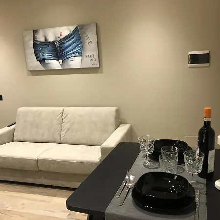 Διαμέρισμα Sforza Near Duomo *