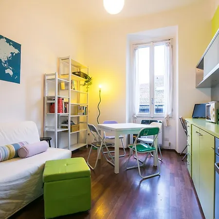 Loft In Heart Of Navigli Апартаменты *