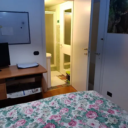 Cavaliere Guest house Milan