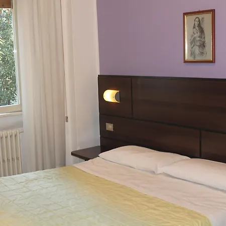 Hotel Catalani E Madrid 2*