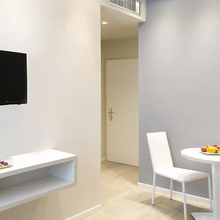 Panzió Navigliotel 19 - &