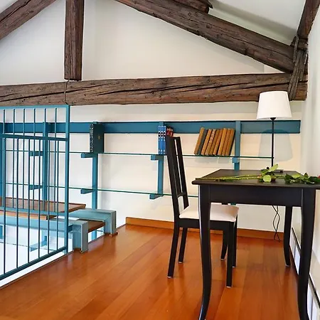 Fabulous Attic With View * Milán